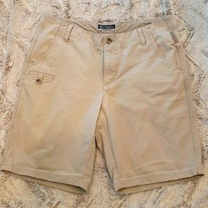Women's Columbia Shorts Sz 8